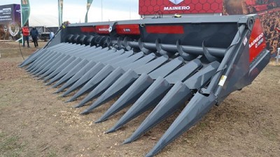 Mainero lanzó la nueva versión del cabezal maicero 3010