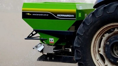 Bernardín lanzó la fertilizadora Sirius para economías regionales