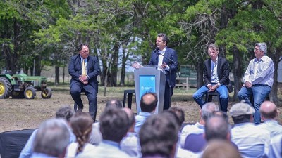 Massa y Bahillo presentaron el Programa Avanzar Productivo para pequeños y medianos productores