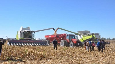 La maquinaria agrícola ven un 2023 laborioso