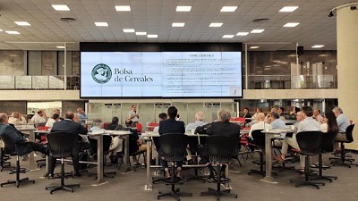 Se llevó a cabo en la bolsa de cereales una conferencia sobre 