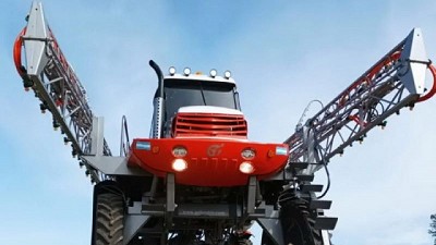 Golondrín pone el equipo completo en pulverización