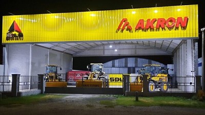 Akron abrió un nuevo showroom para los equipos SDLG