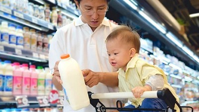 China demanda lácteos para sus 1.400 millones de habitantes