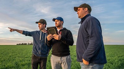 “Generación Conectada”: Con foco en el asesor agronómico, John Deere lanza la tercera temporada de su miniserie