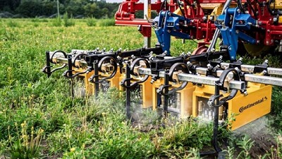 Continental sale a combatir las malezas con agua hirviendo