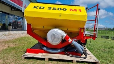 Yomel sumó la sembradora fertilizadora Spin XD 3500 M1