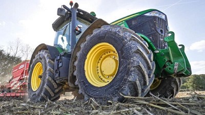 ¿Cómo son los neumáticos agrícolas 2 en 1?