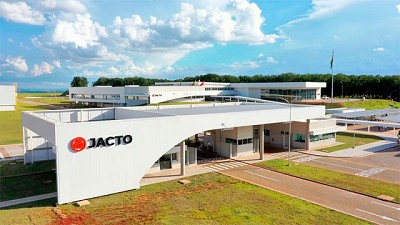 Jacto inaugura fábrica con tecnología de industria 4.0