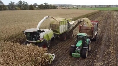 La picadora que sumó una tolva autodescargable