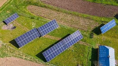 Una startup desarrolló paneles solares que generan hasta un 40% más de energía