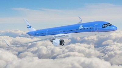 ¿Será posible desperdiciar menos comida en los aviones? (KLM lo logró usando IA)