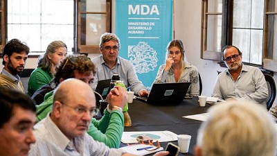 El ministro Javier Rodríguez encabezó la Mesa Provincial de Lechería