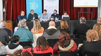 El ministro Javier Rodríguez y el intendente Maximiliano Wesner lanzaron un plan de forestación para el municipio de Olavarría