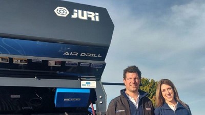 Nievas le pone la precisión de Topcon a la nueva sembradora Víctor Juri