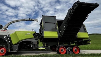 F-Angéloz diseñó una singular tolva para picadoras