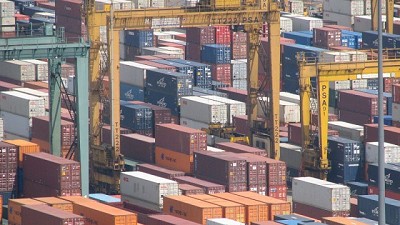 China enfrenta aranceles de hasta el 245% por parte de EE. UU., lo que aumenta las tensiones comerciales