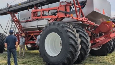 Morris diseñó el Air Cart más grande del mundo: 50.744 litros